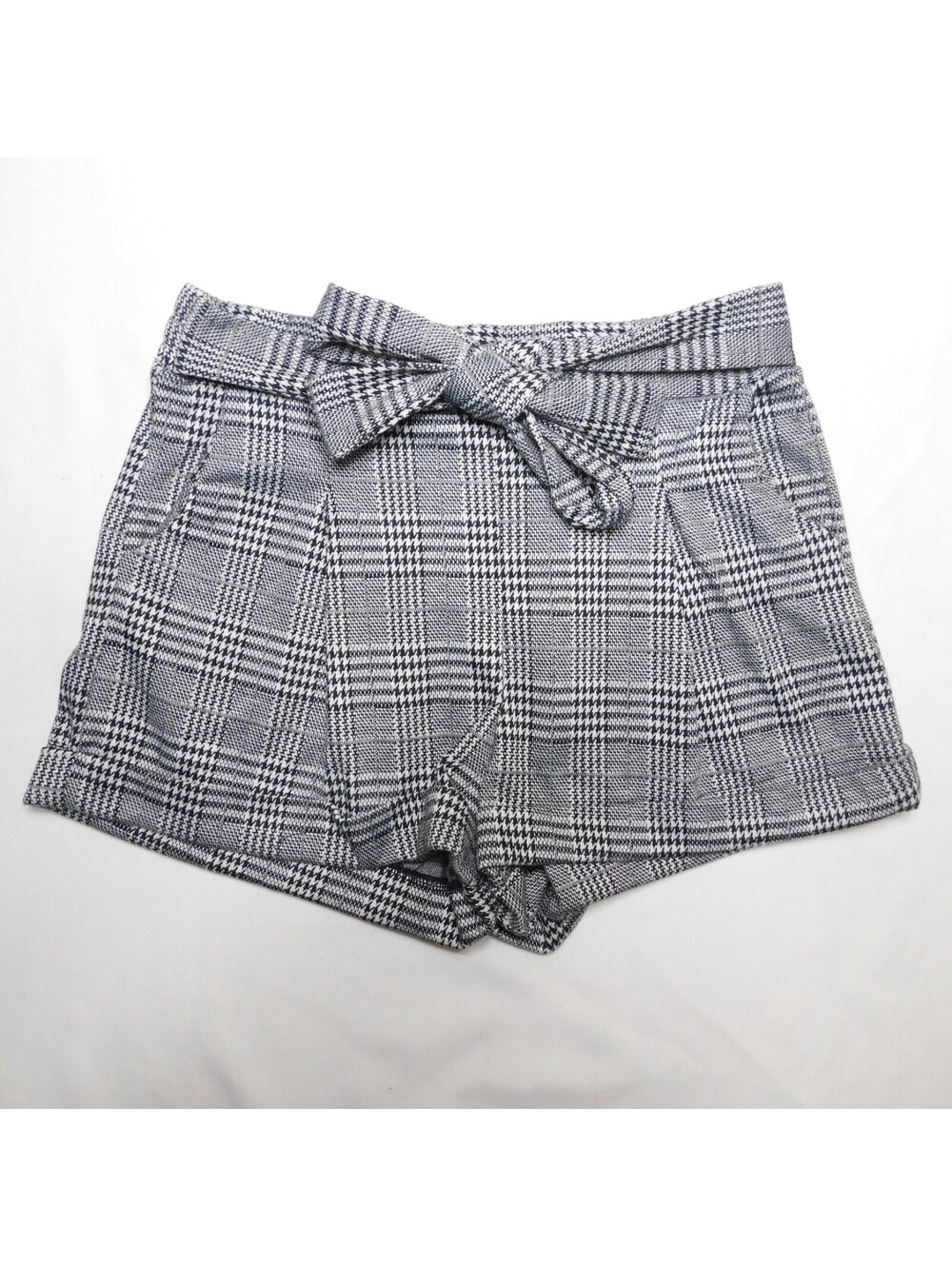 Haute Monde Women's Size M Shorts Plaid High Waisted Tie Front Paperbag Belted